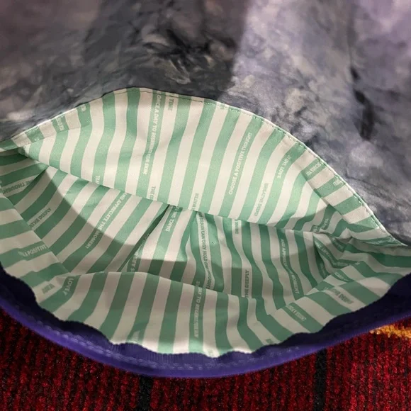 Lululemon Festival Bag Spray Dye Cool Breeze Bruised Berry / Black - Picture 6 of 6